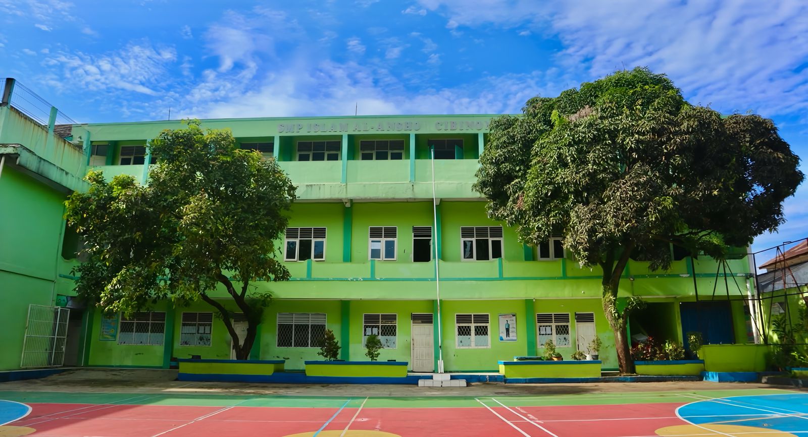 Gedung MI AL-HUDA
