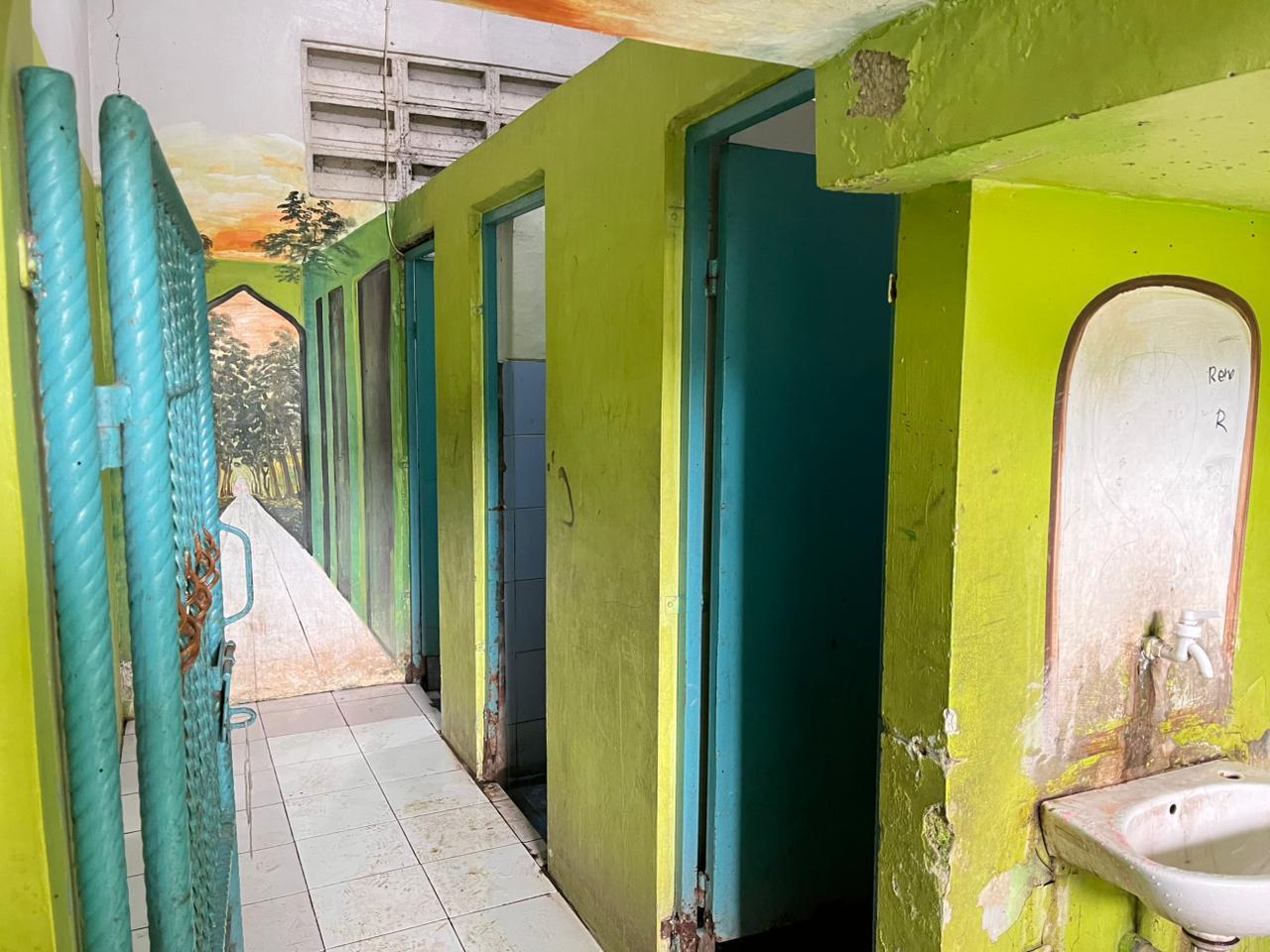 Toilet di Setiap Lantai